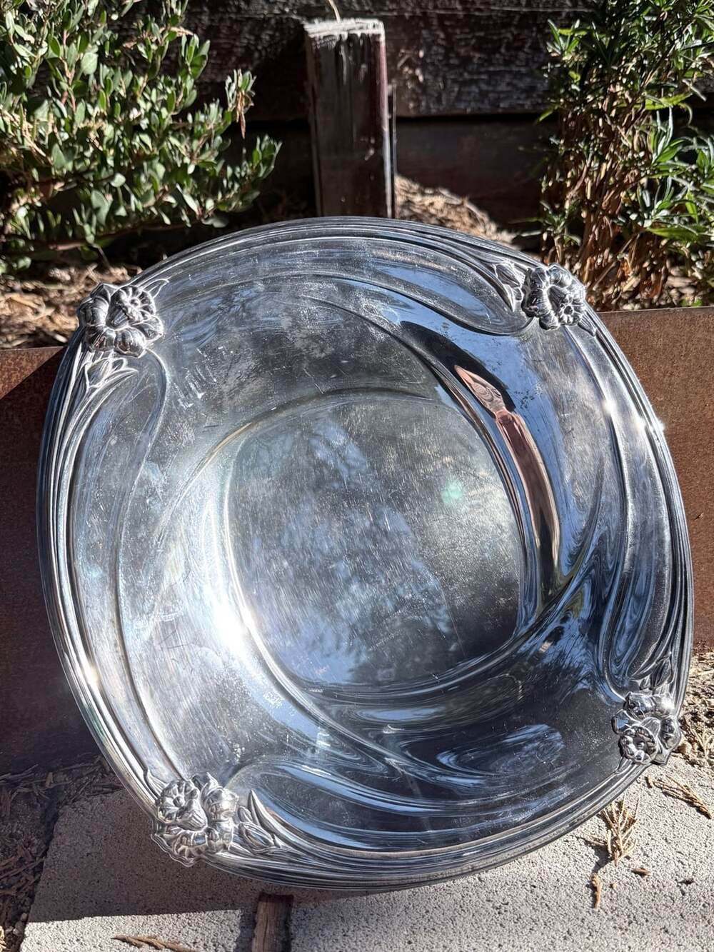 1847 Rogers Bros. Daffodil Serving Tray 9926 Silverplate Art Nouveau